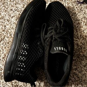 NOBULL Black Mesh Athletic Trainer shoes women 10.5  men 9 women 10.5 unisex